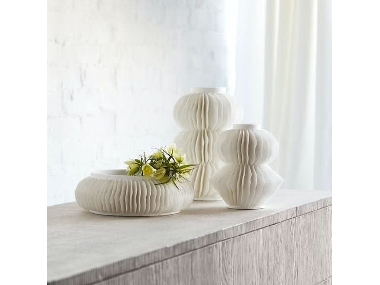 ANTILLES PORCELAIN VASE TALL