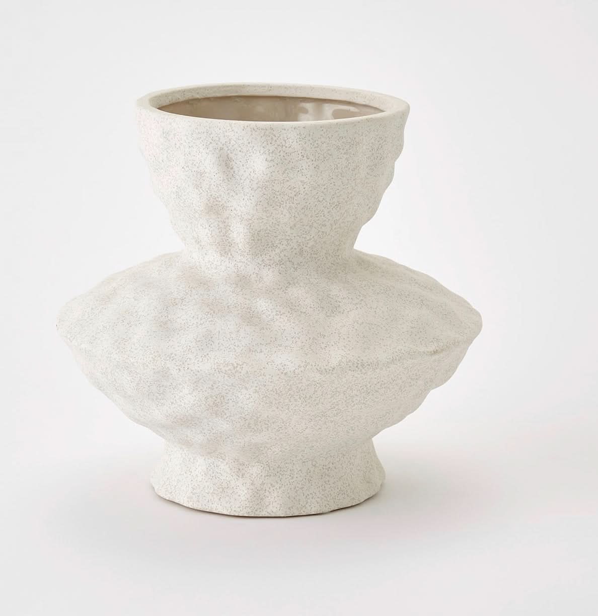 Antoine Vase – Volcanic White