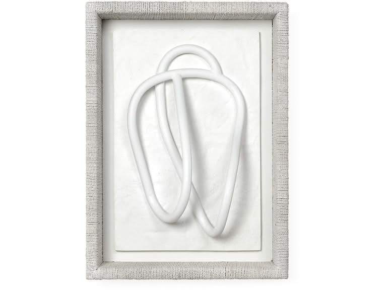 FIONA RATTAN KNOT WALL DECOR