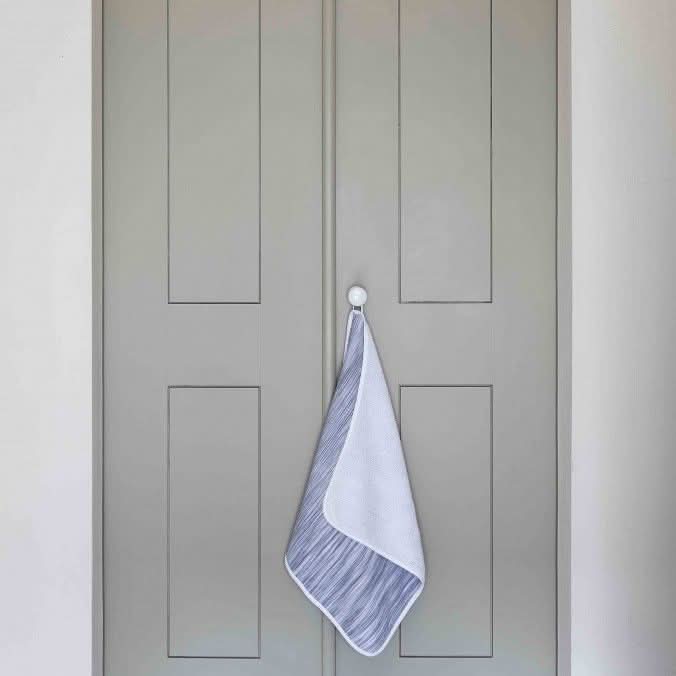 RANDOM TOWELS