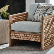 CAPITOLA LOUNGE CHAIR