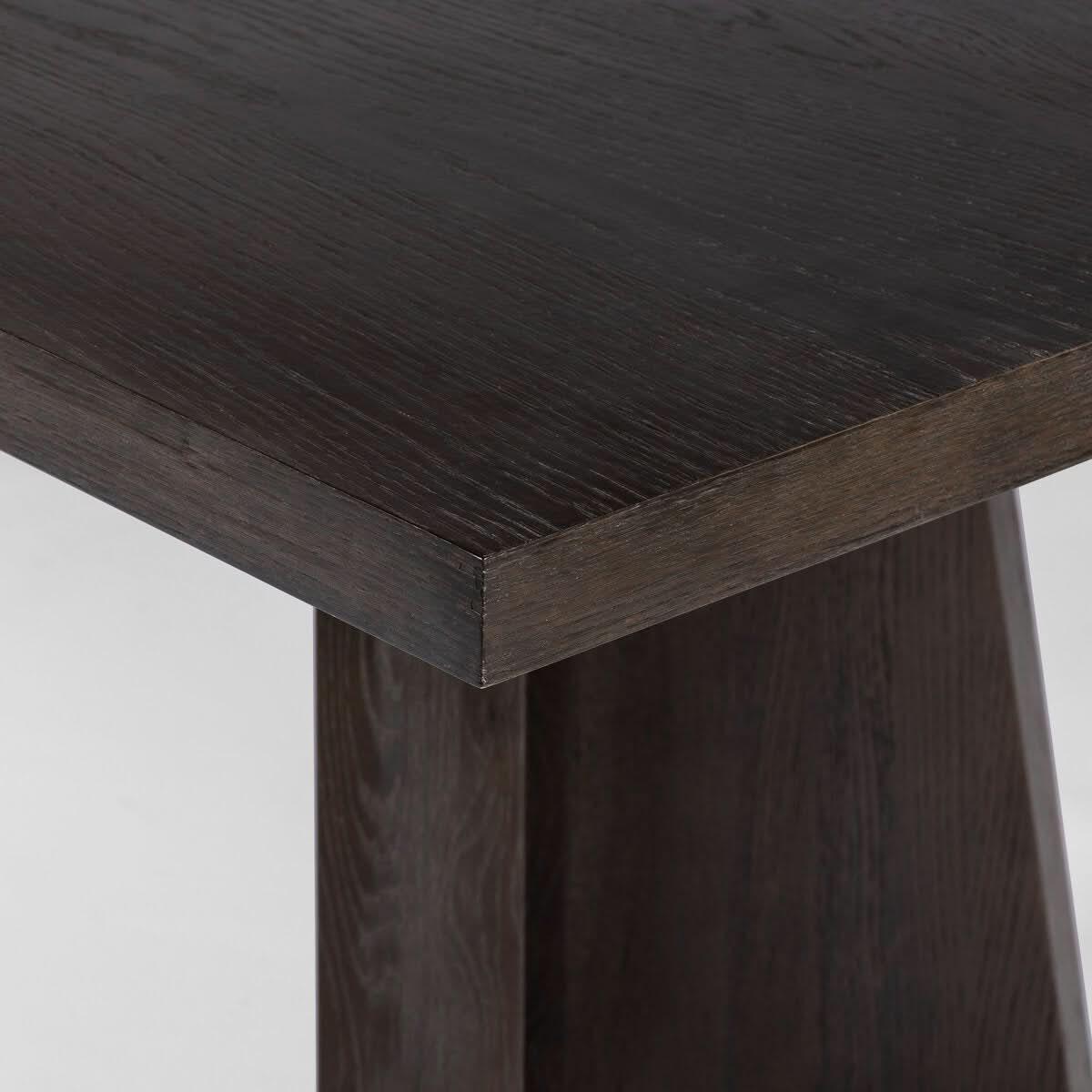 SHAVANO DINING TABLE