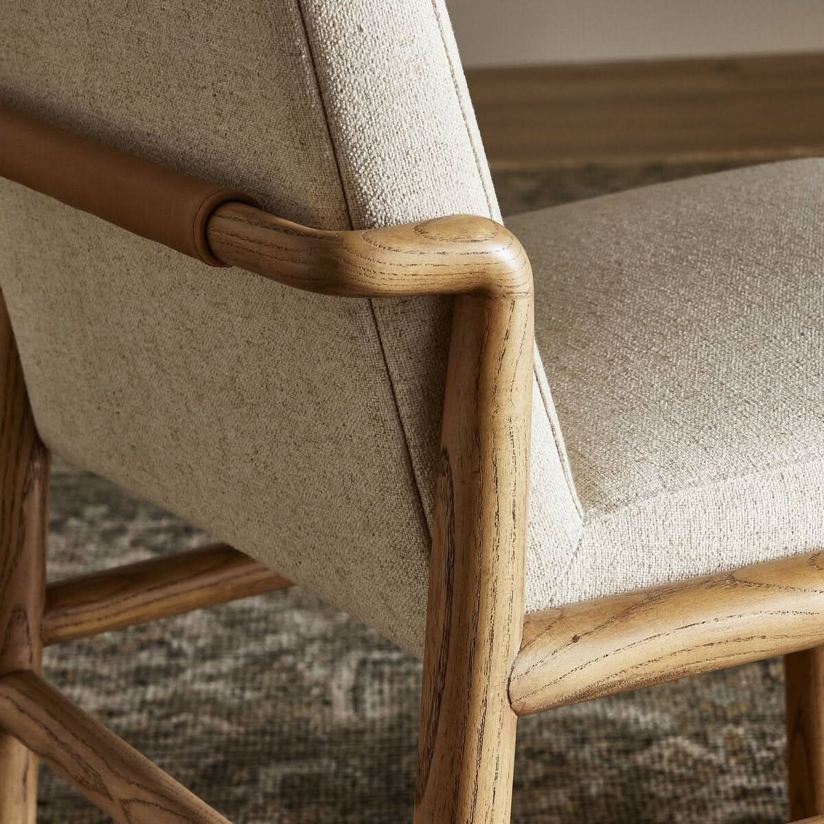 TAKI DINING CHAIR