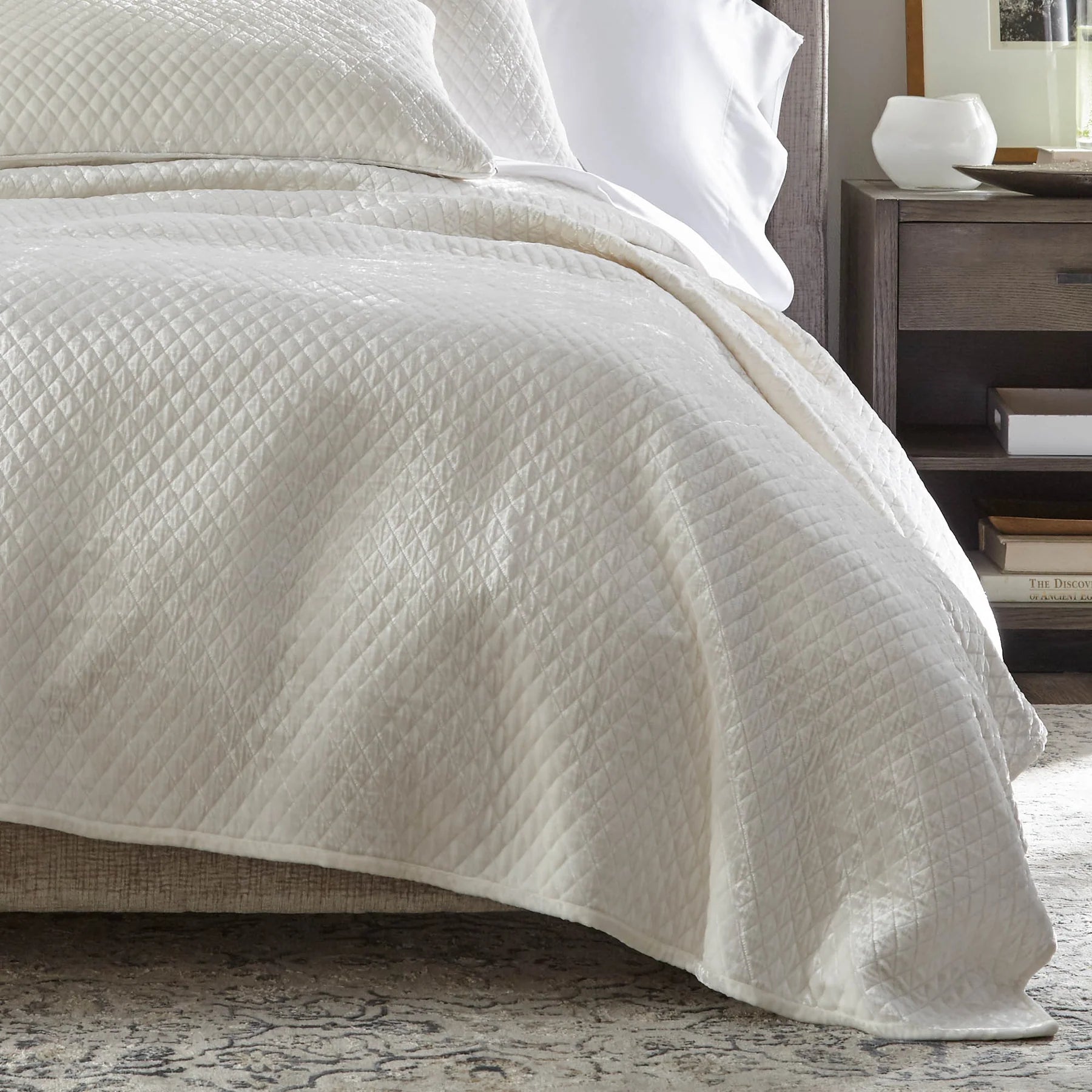 Enzo Coverlet