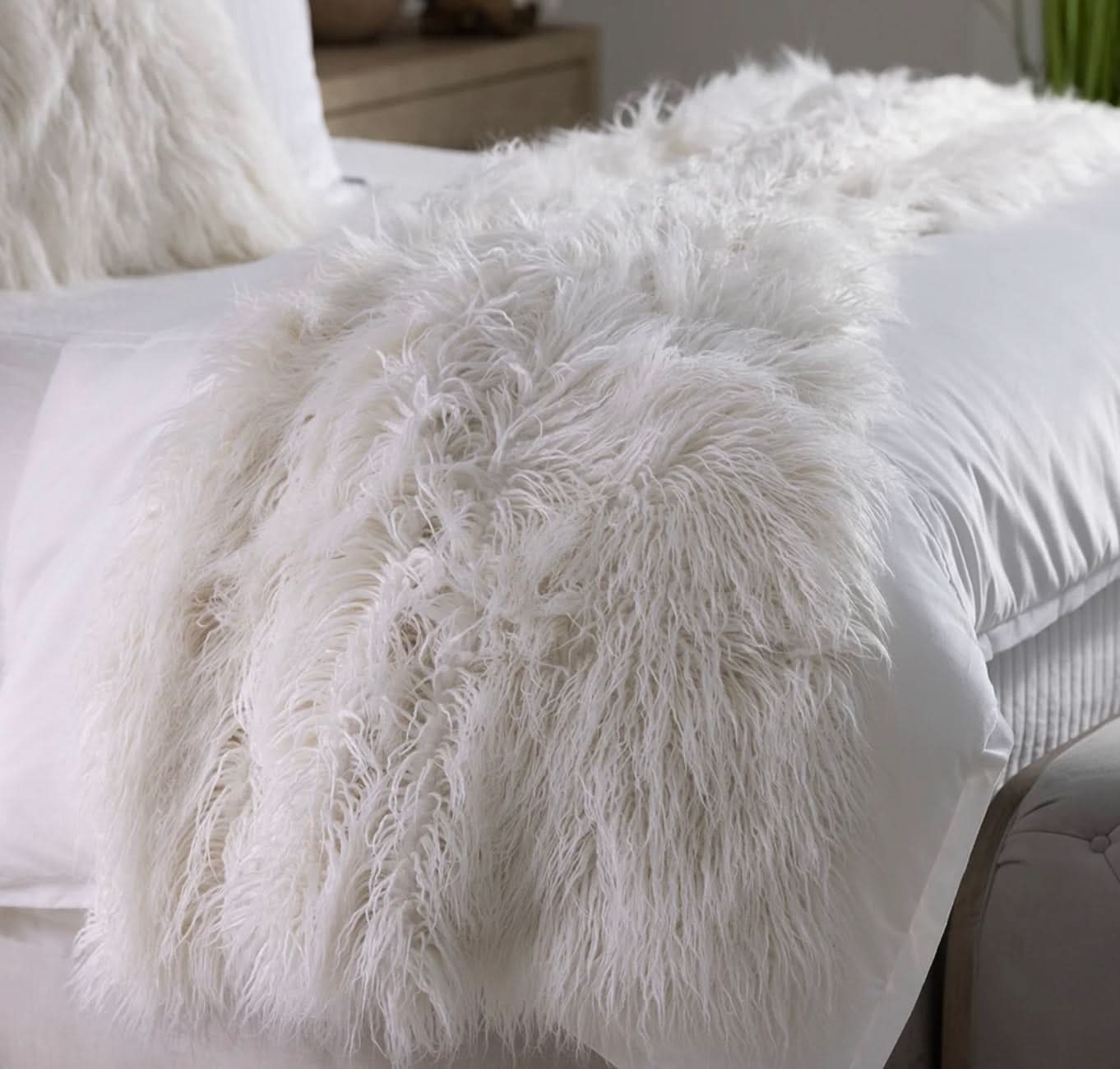 Coco Throw – White Faux Fur 42x98 Luxury Blanket