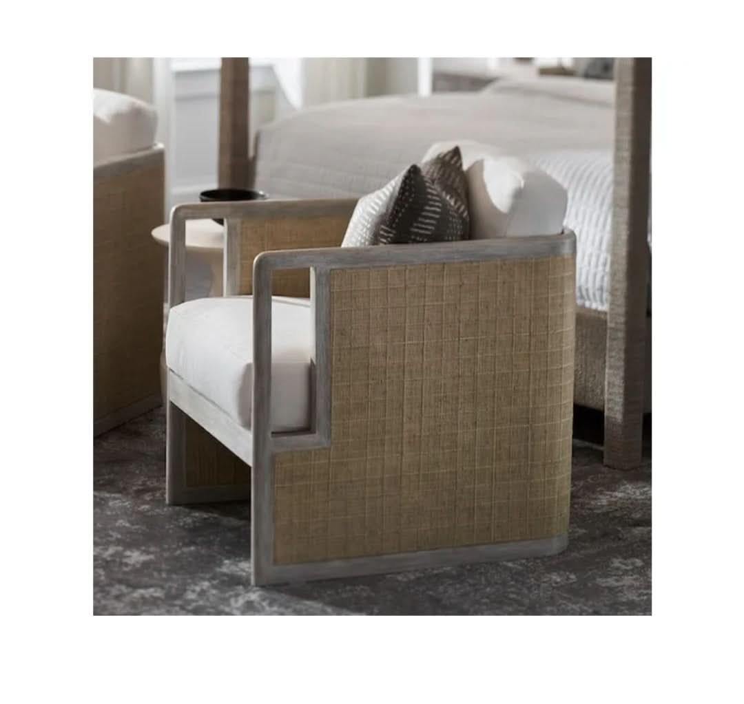 AVELINE LOUNGE CHAIR