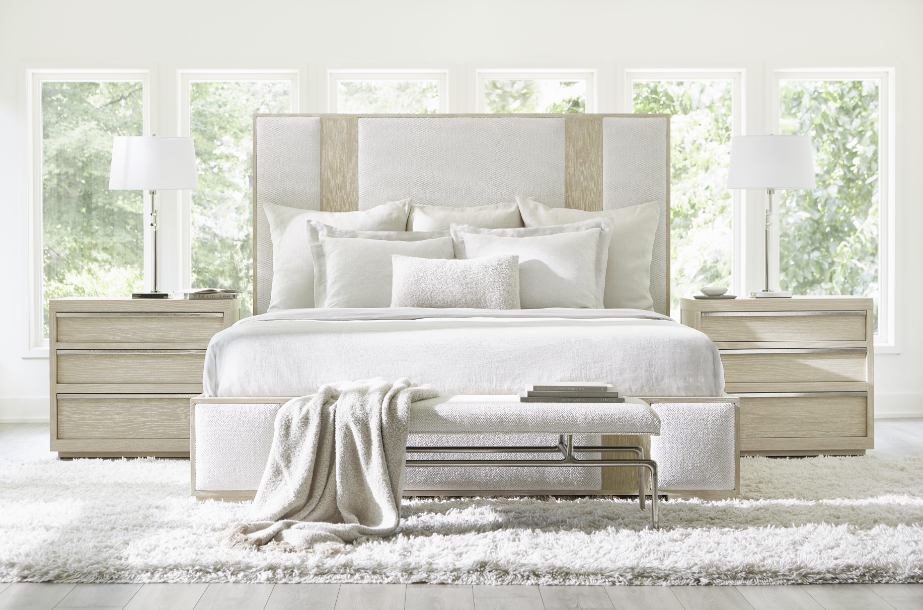Solaria Panel Bed