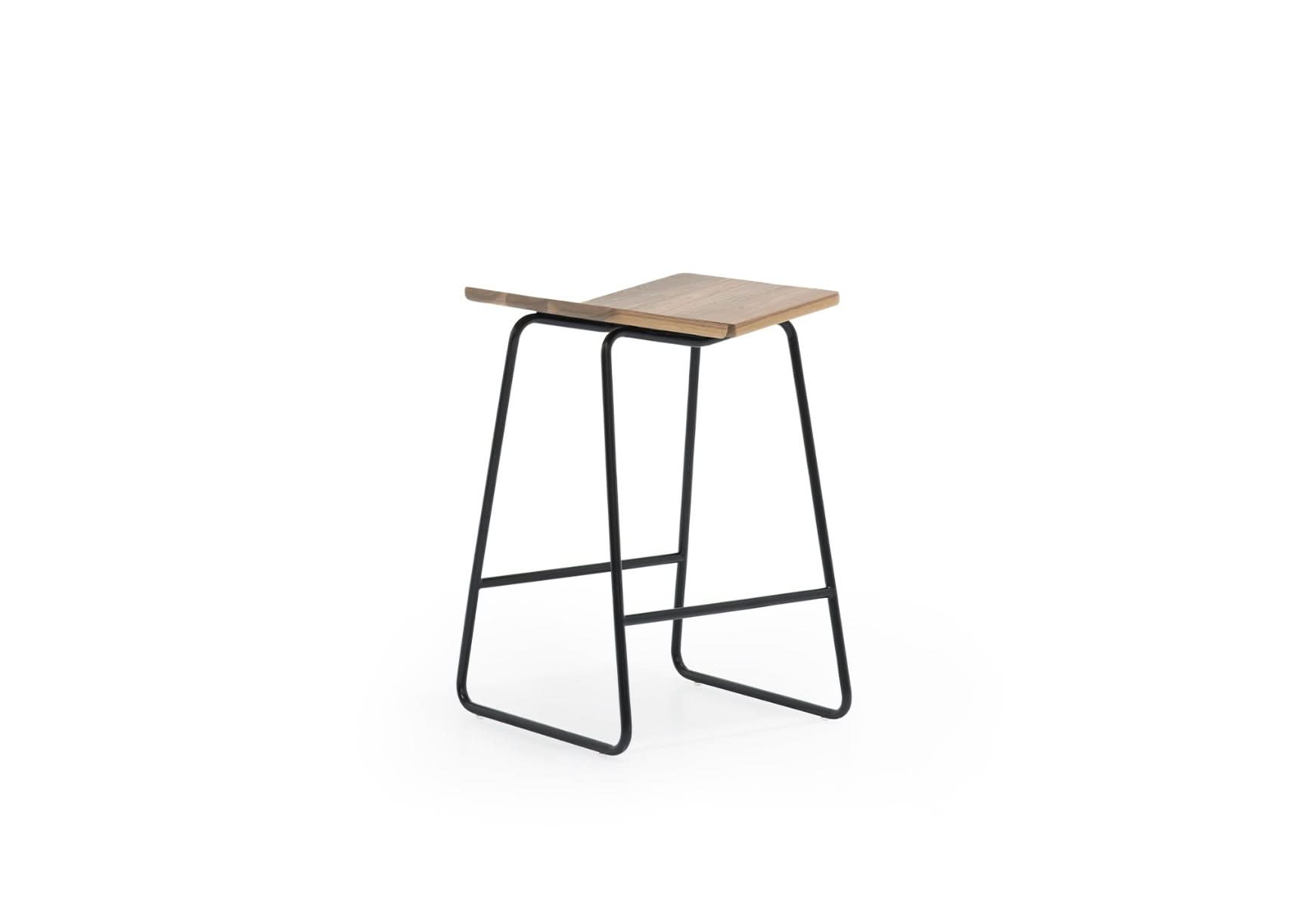BUTTERFLY BARSTOOL | WALNUT W/BLACK BASE | ATTIC